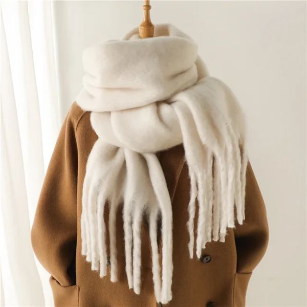 Soft Cashmere-feel Wrap