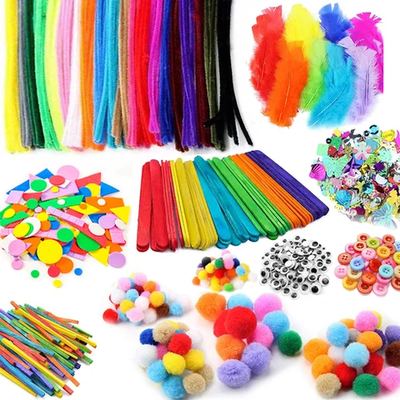 1000-piece kids' craft kit